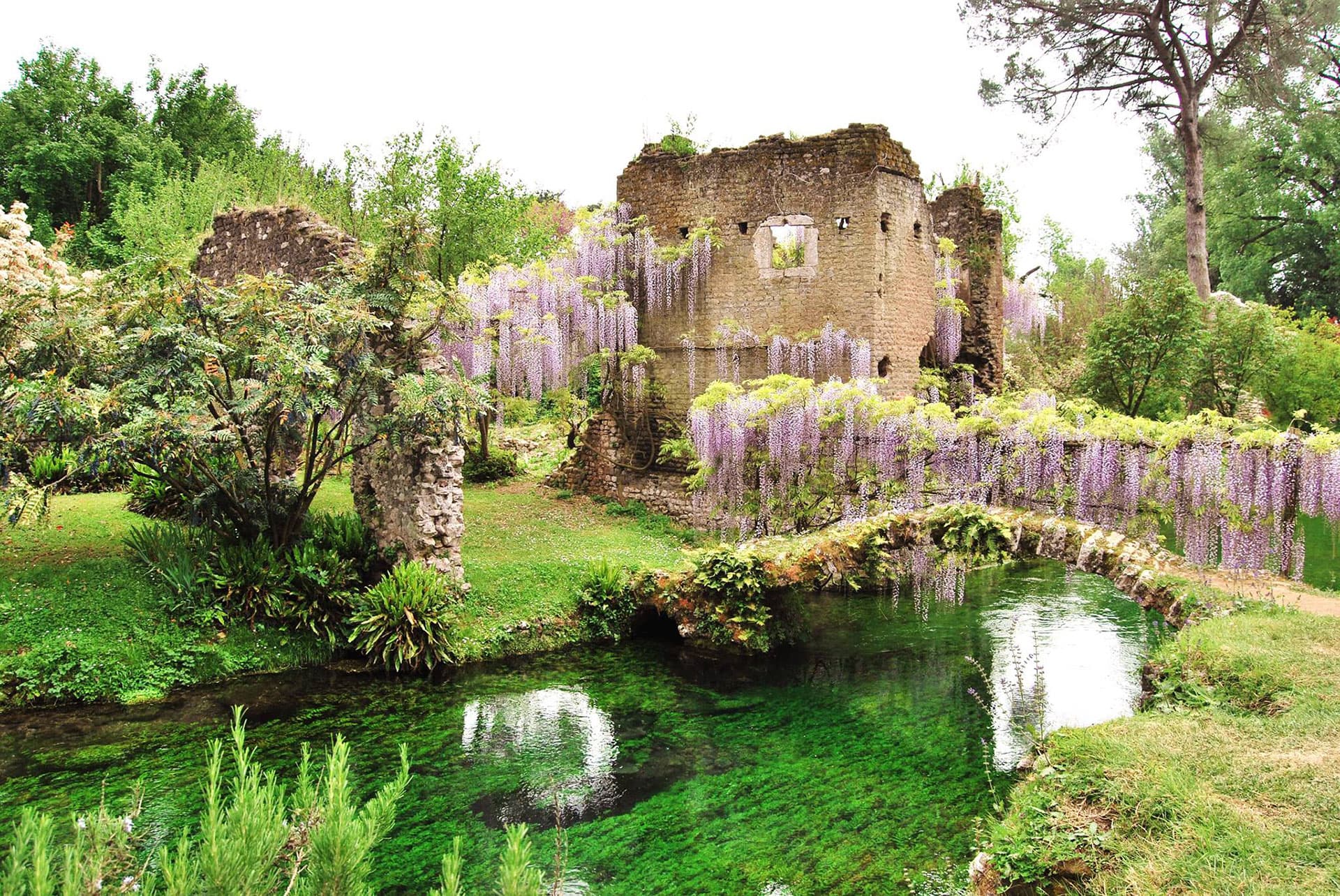 veduta di un angolo dei giardini