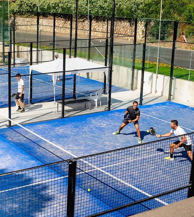 village padel courts