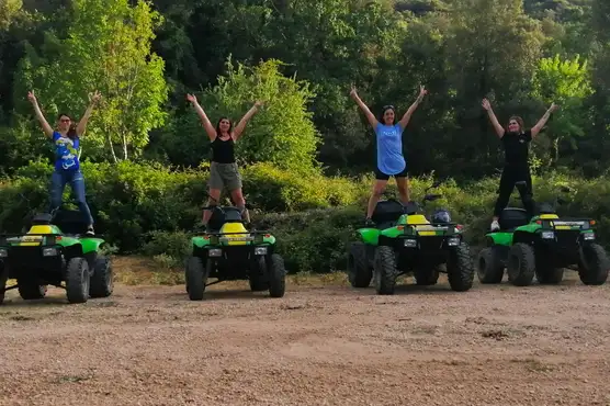 punta di canoa che guarda verso il Parco Nazionale del Circeo